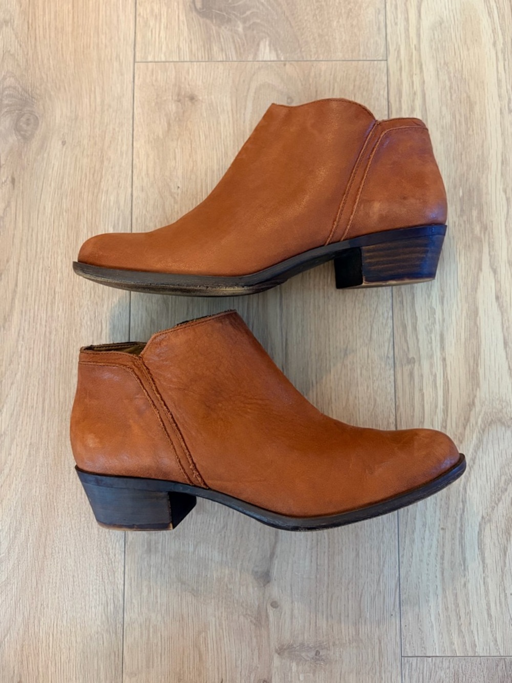 Lucky Brand Women’s Tan Leather Ankle Boots
